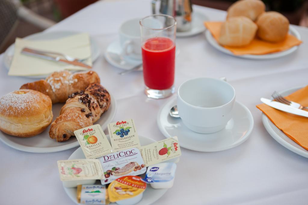 Hotel Benacus Bardolino Zewnętrze zdjęcie